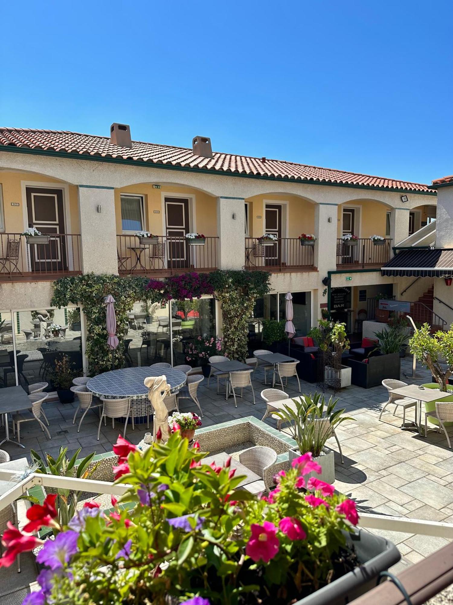 Logis Hotel Les II Mas - Perpignan Sud Cabestany Εξωτερικό φωτογραφία