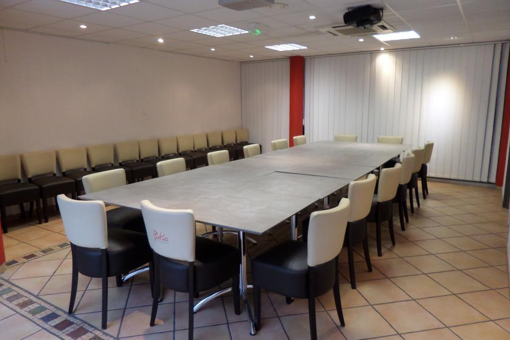 Logis Hotel Les II Mas - Perpignan Sud Cabestany Εξωτερικό φωτογραφία
